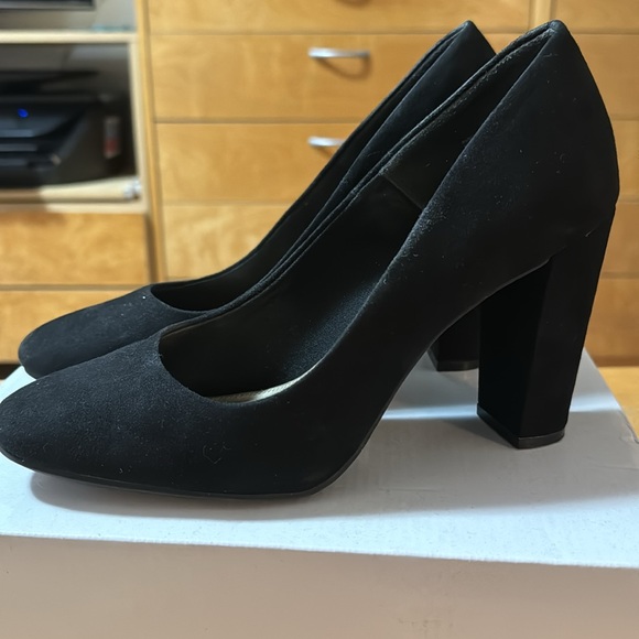 Brand New Fioni Heels - Picture 2 of 6